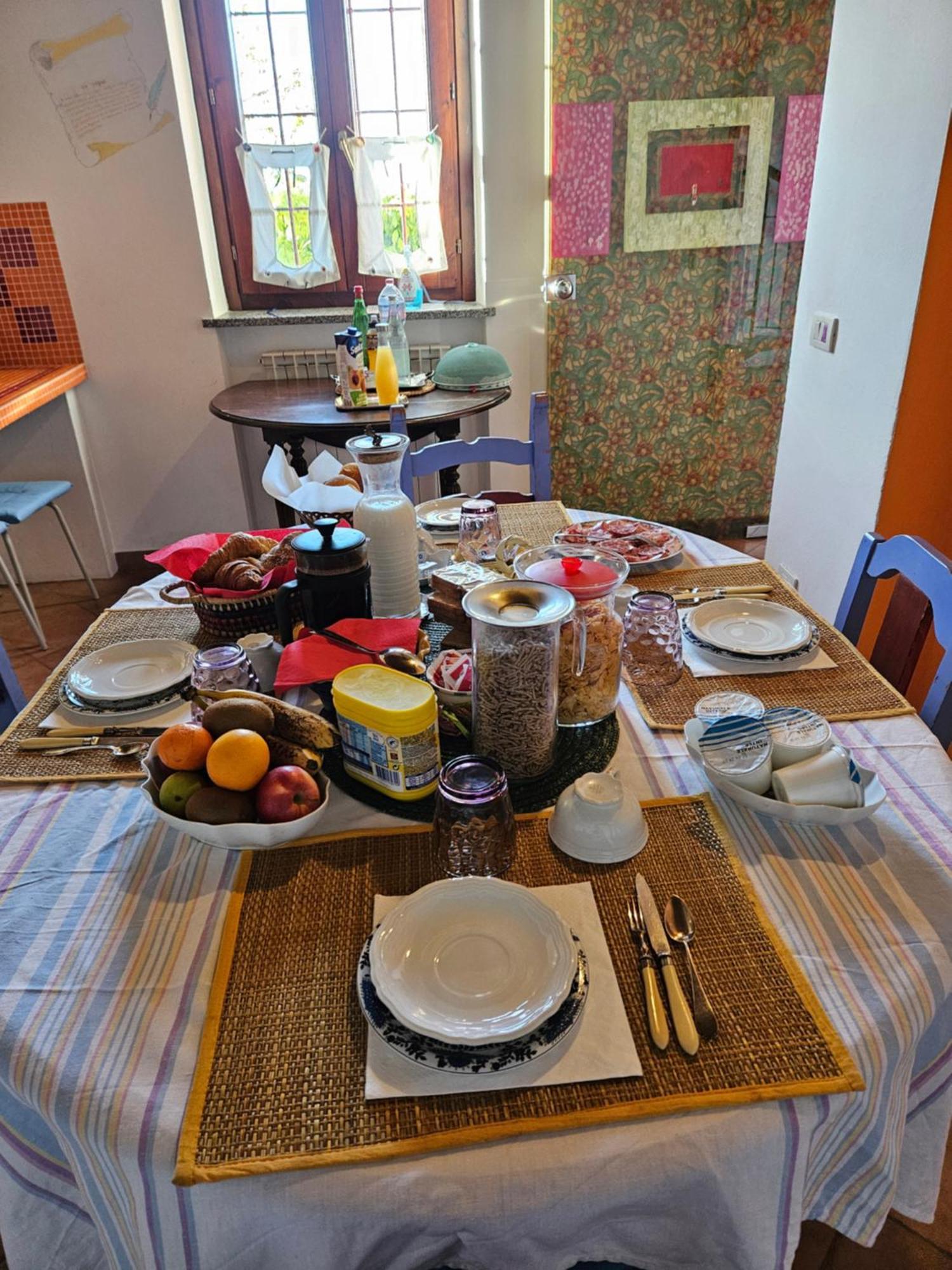 白杨和渊源住宿加早餐旅馆 Castello d'Agogna 外观 照片